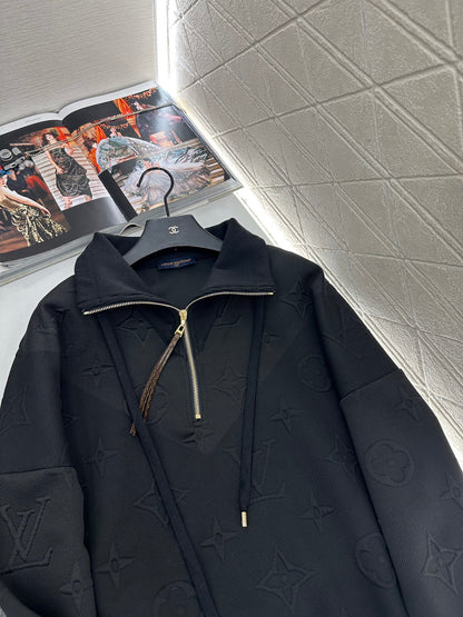 L 25 embossed logo half-placket sweatshirt