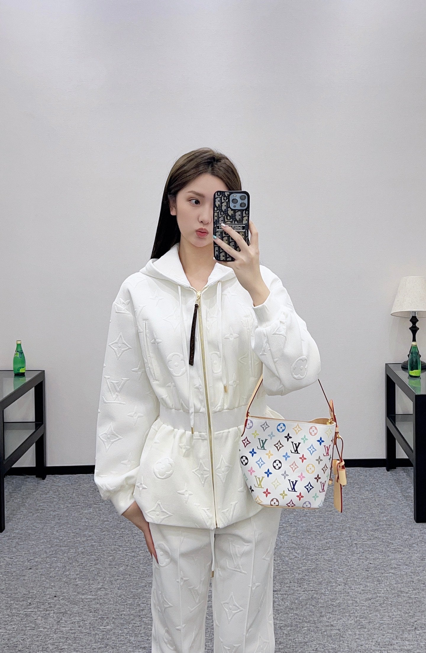 L 25 Embossed LOGO Hooded Waist Jacket and Pants Set