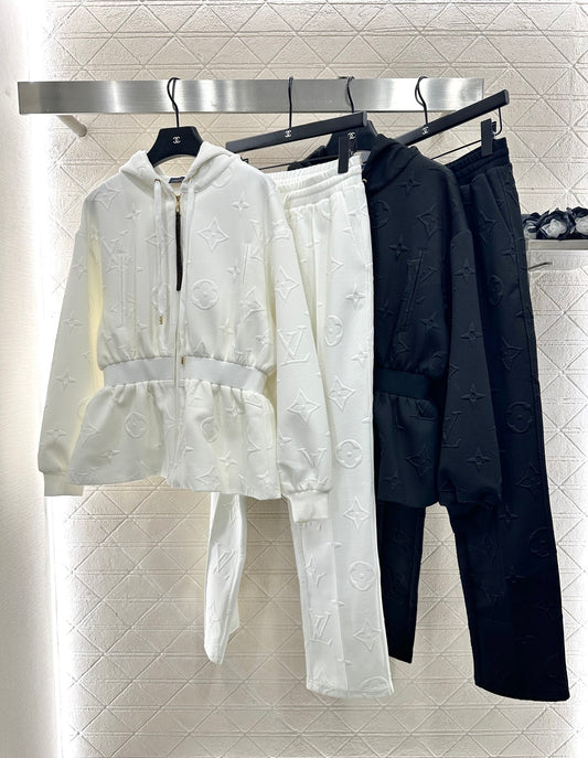L 25 Embossed LOGO Hooded Waist Jacket and Pants Set