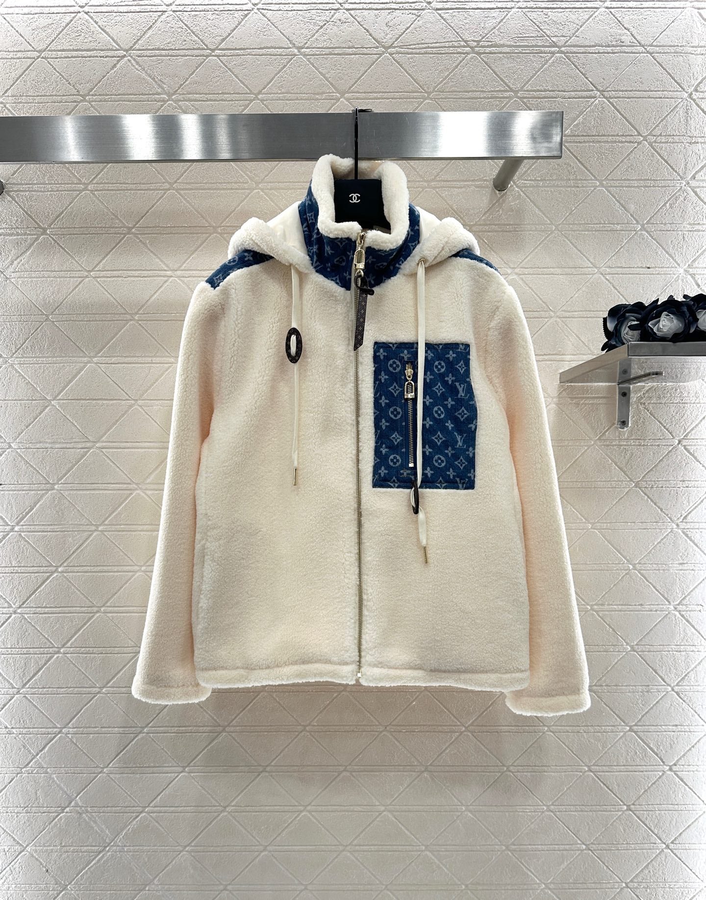 L 25 Hooded Teddy Lamb Jacket