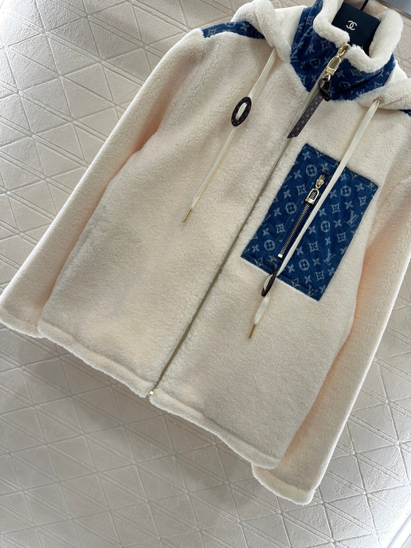 L 25 Hooded Teddy Lamb Jacket