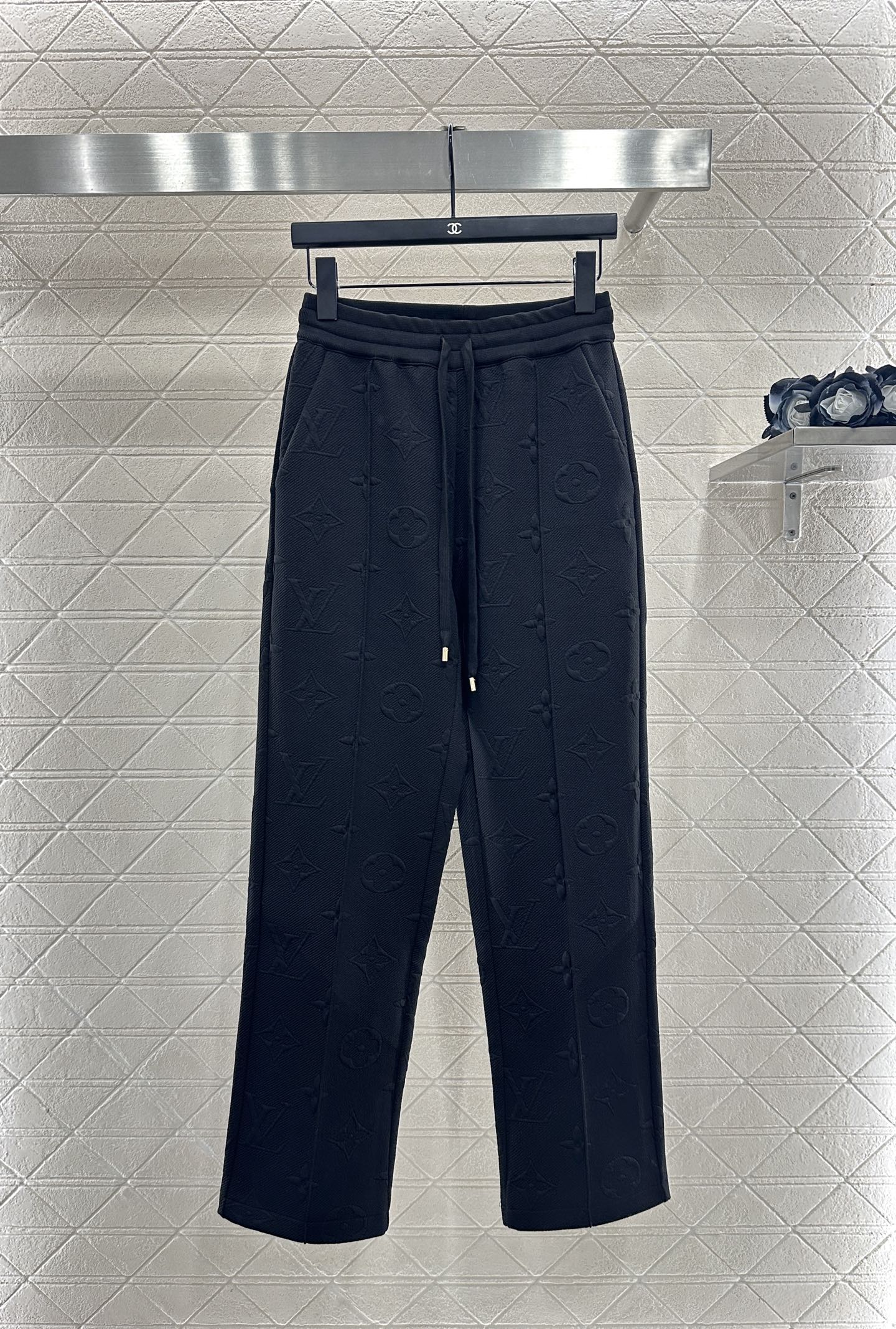 L 25 Embossed LOGO Hooded Waist Jacket and Pants Set