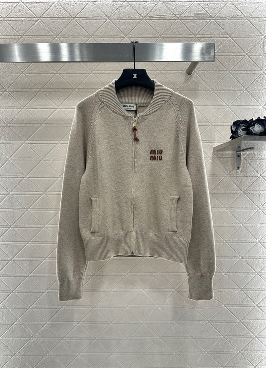 Mi 25 Zippered knit wool cardigan