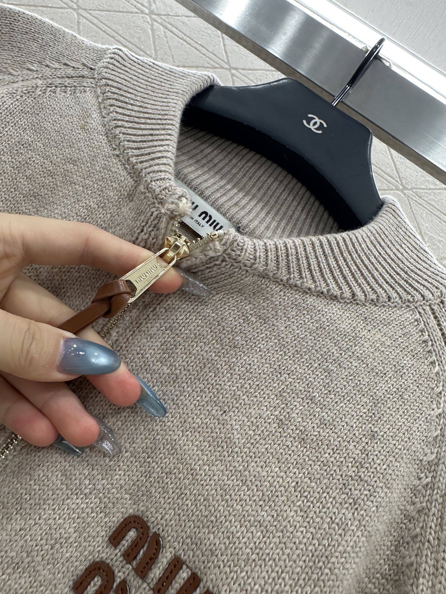 Mi 25 Zippered knit wool cardigan