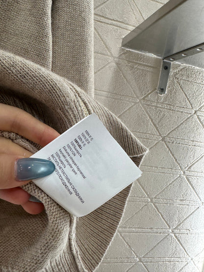 Mi 25 Zippered knit wool cardigan