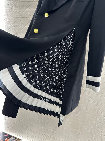 L 25 Irregular belt-stitched suit