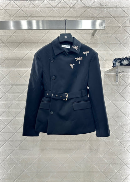 Di 25 Irregular belt-stitched suit