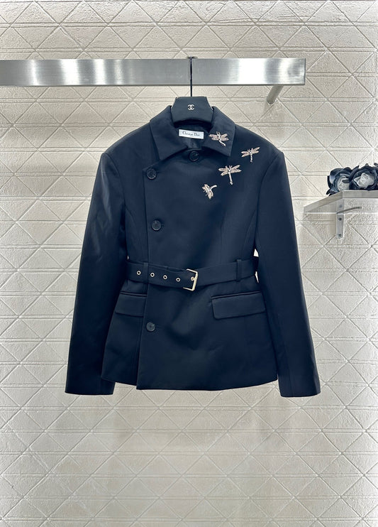 Di 25 Irregular belt-stitched suit