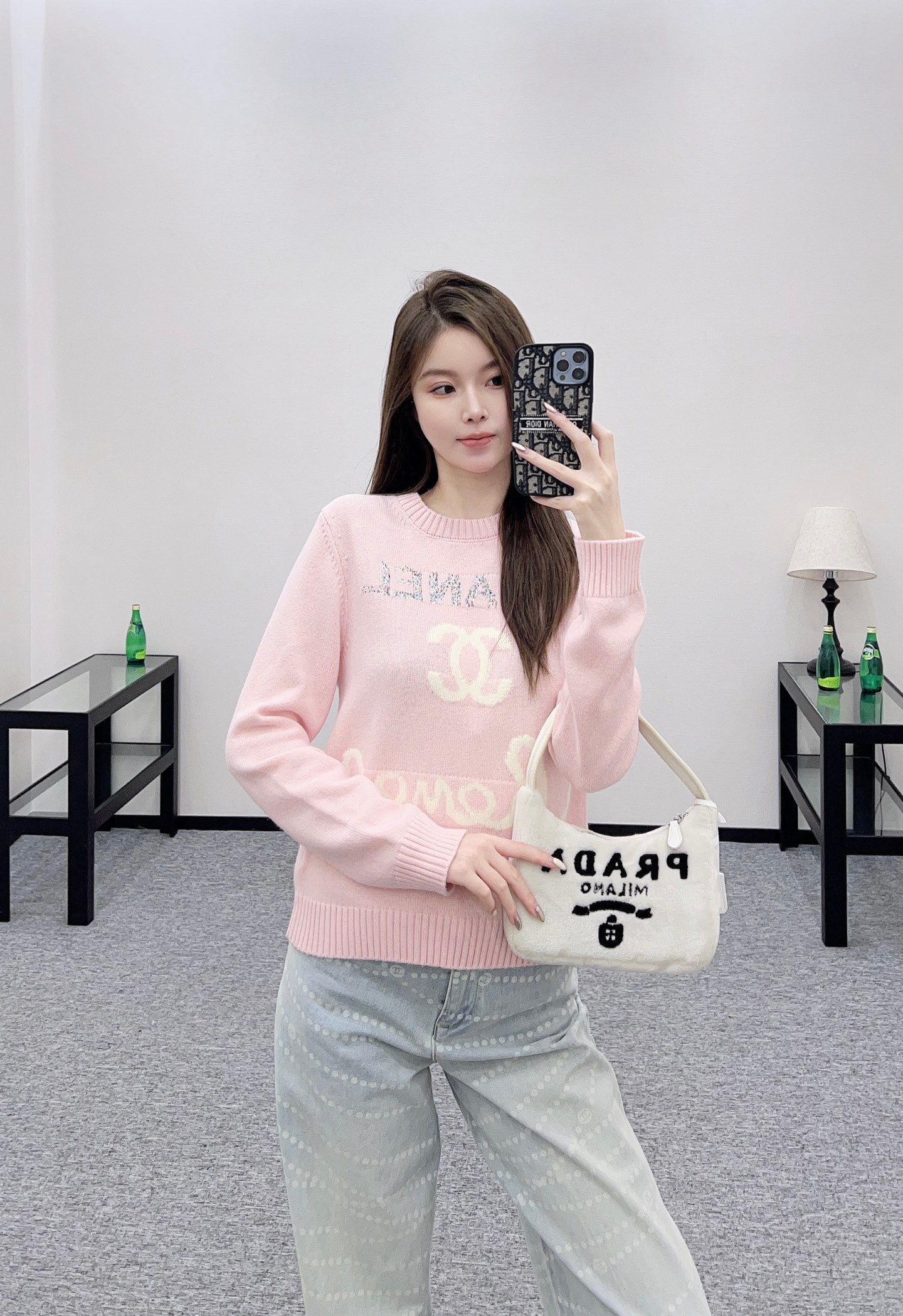 C 25 Loose-knit cashmere sweater with monogram logo