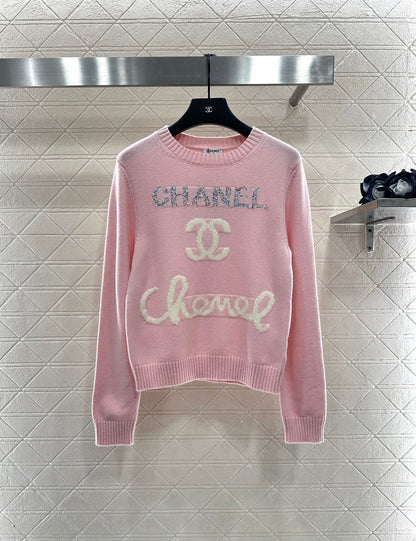 C 25 Loose-knit cashmere sweater with monogram logo