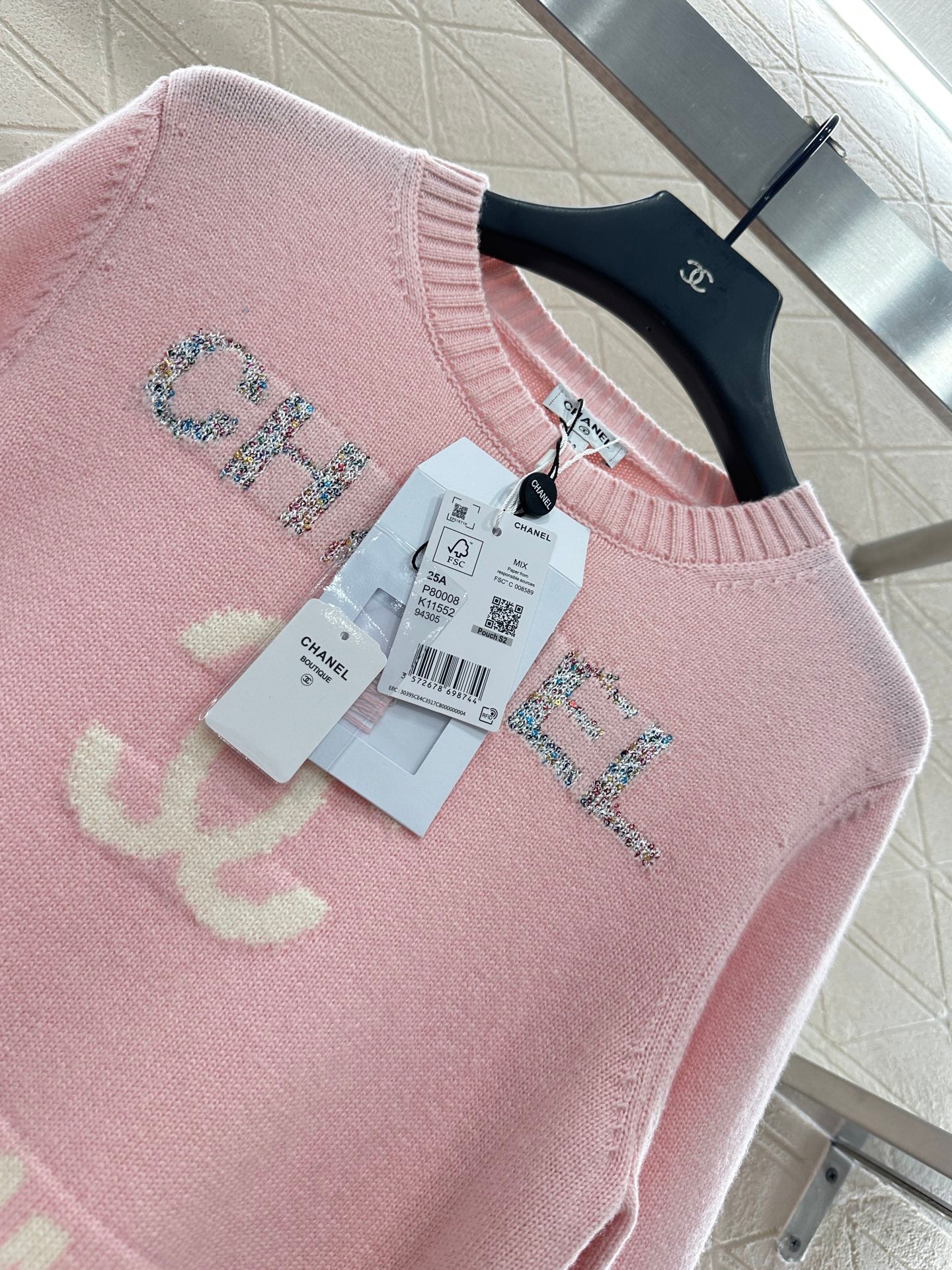 C 25 Loose-knit cashmere sweater with monogram logo