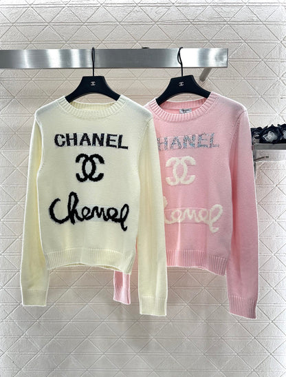 C 25 Loose-knit cashmere sweater with monogram logo