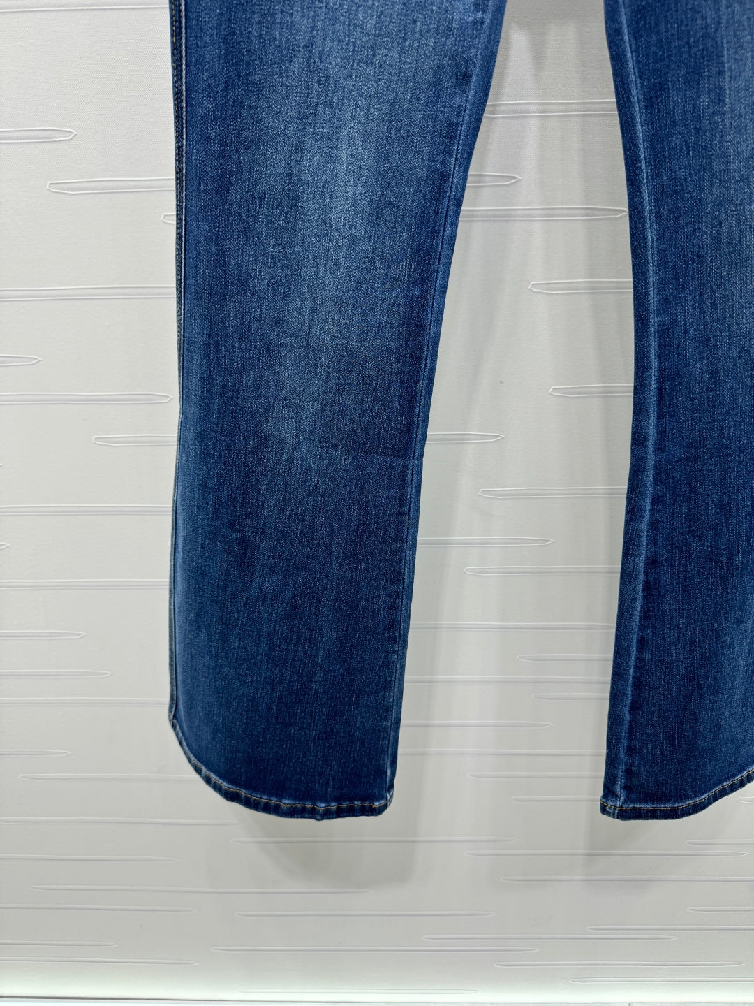 C 25 Small pockets slim-fit jeans