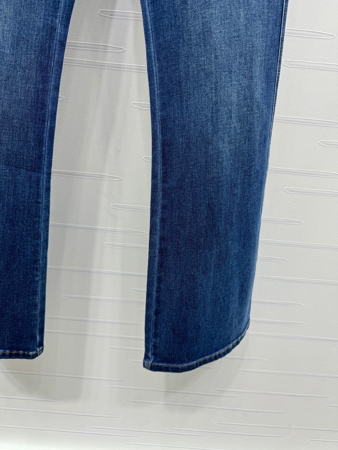 C 25 Small pockets slim-fit jeans