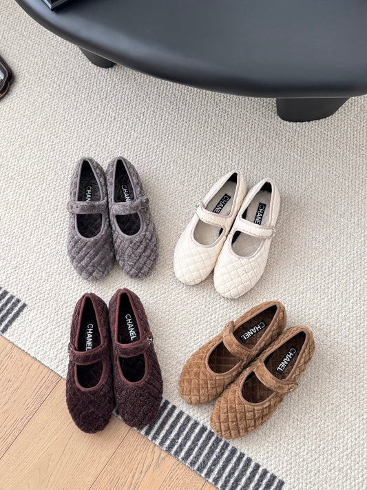 C 25K New wool ballet flats