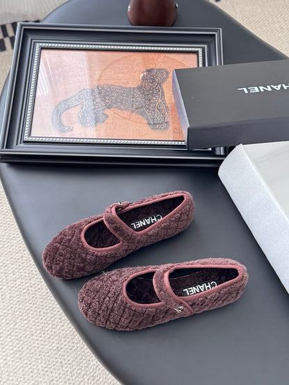 C 25K New wool ballet flats