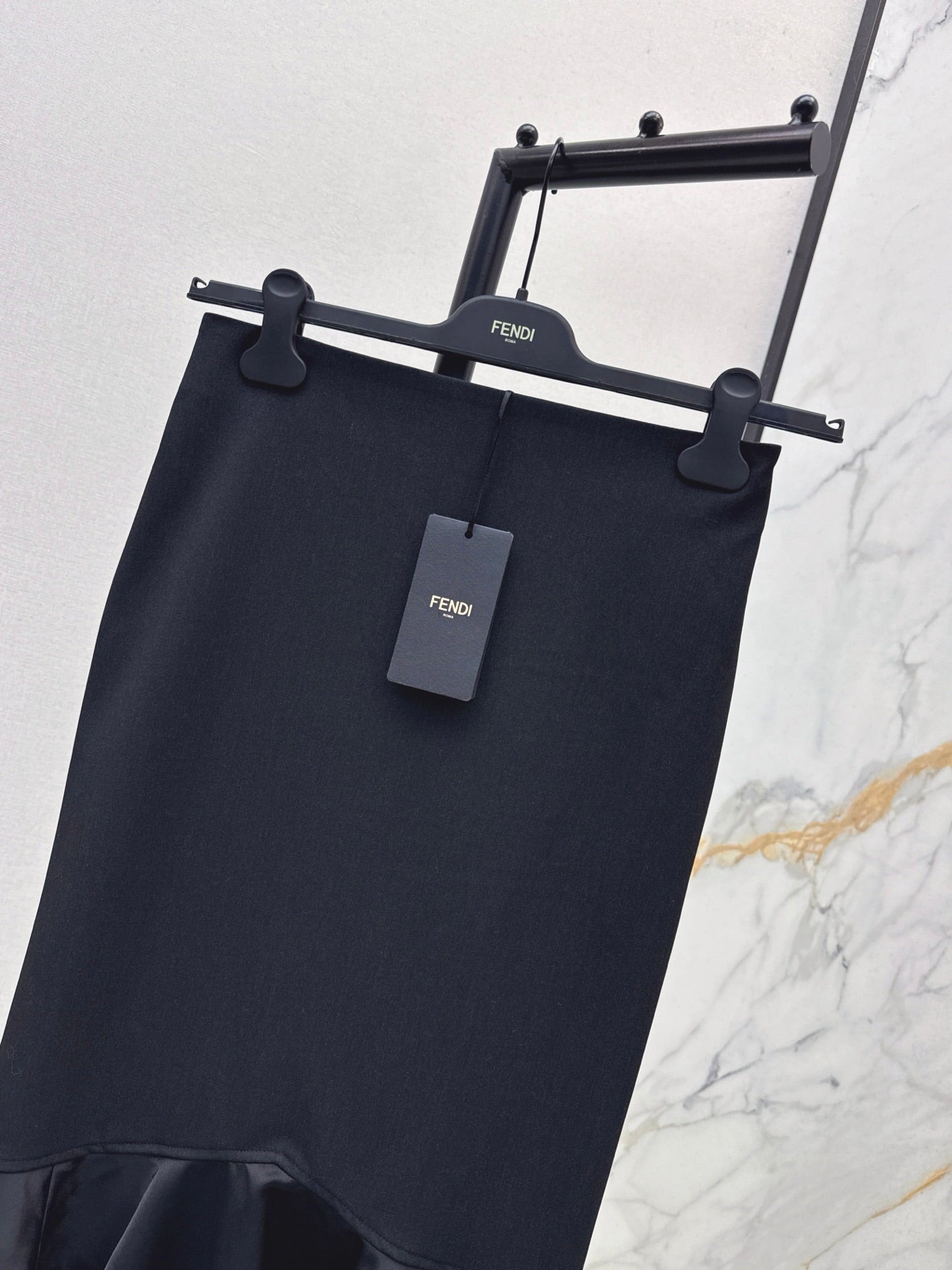 Fe 25 New Black High Waist Fishtail Skirt