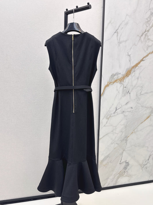 Fe 25 Black sleeveless ruffled fishtail skirt dress🖤