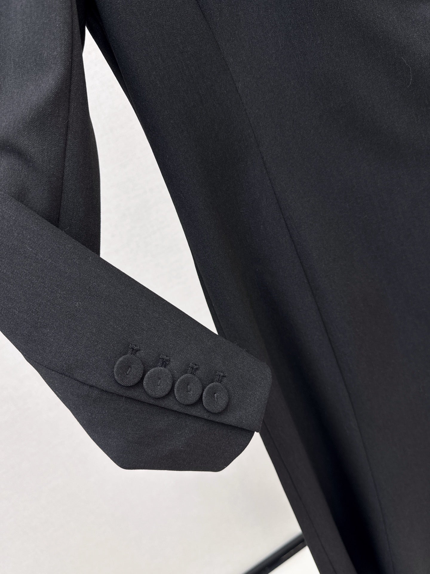Fe 25 Long suit coat