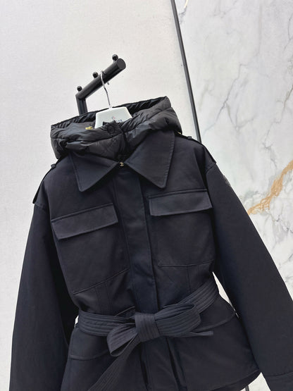 Mon 25 New style fake two-piece hooded waist down jacket
