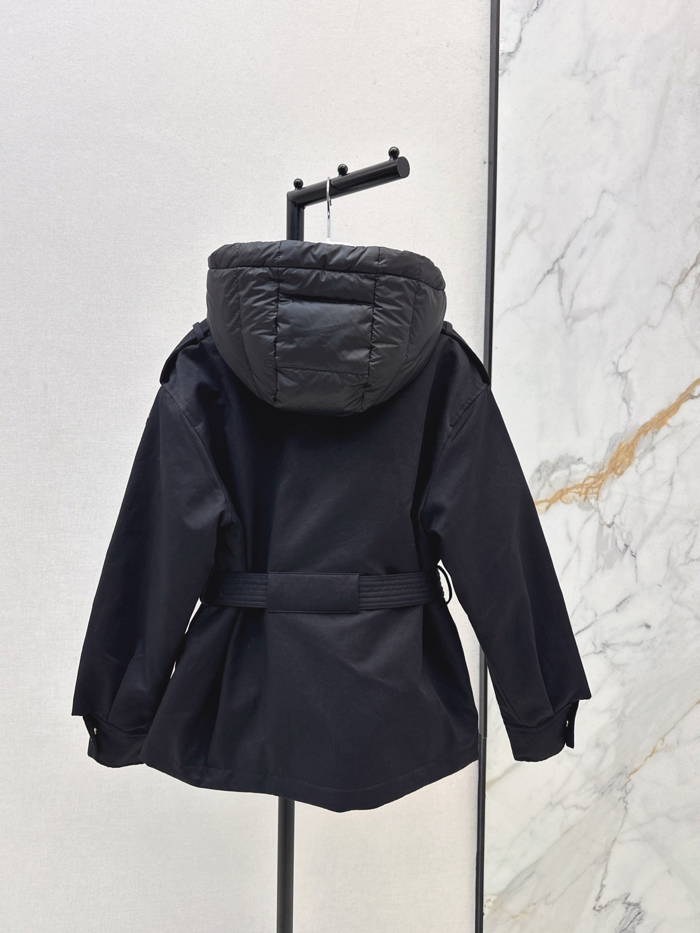 Mon 25 New style fake two-piece hooded waist down jacket