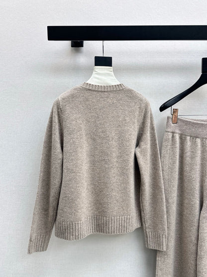 Ral 25 New round neck wool sweater + elastic waist straight pants