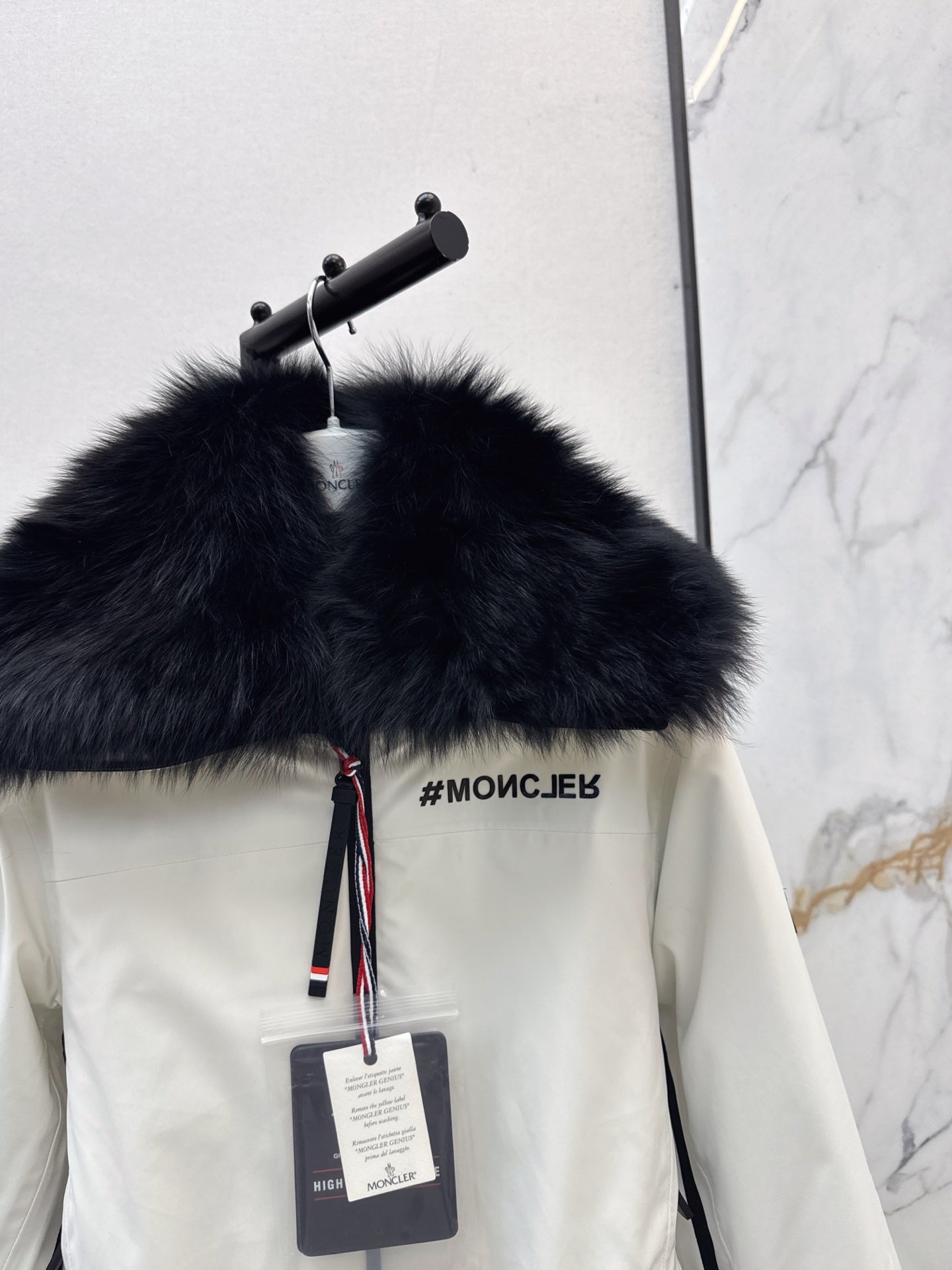 Mon 25 Short waist down ski jacket(WHITE/BLACK/PINK)
