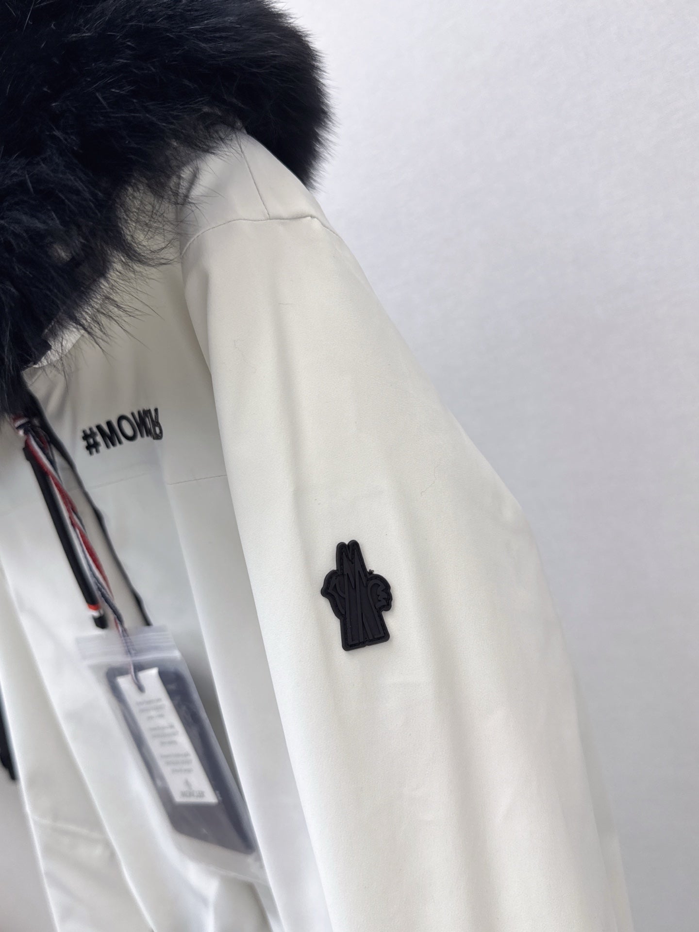Mon 25 Short waist down ski jacket(WHITE/BLACK/PINK)