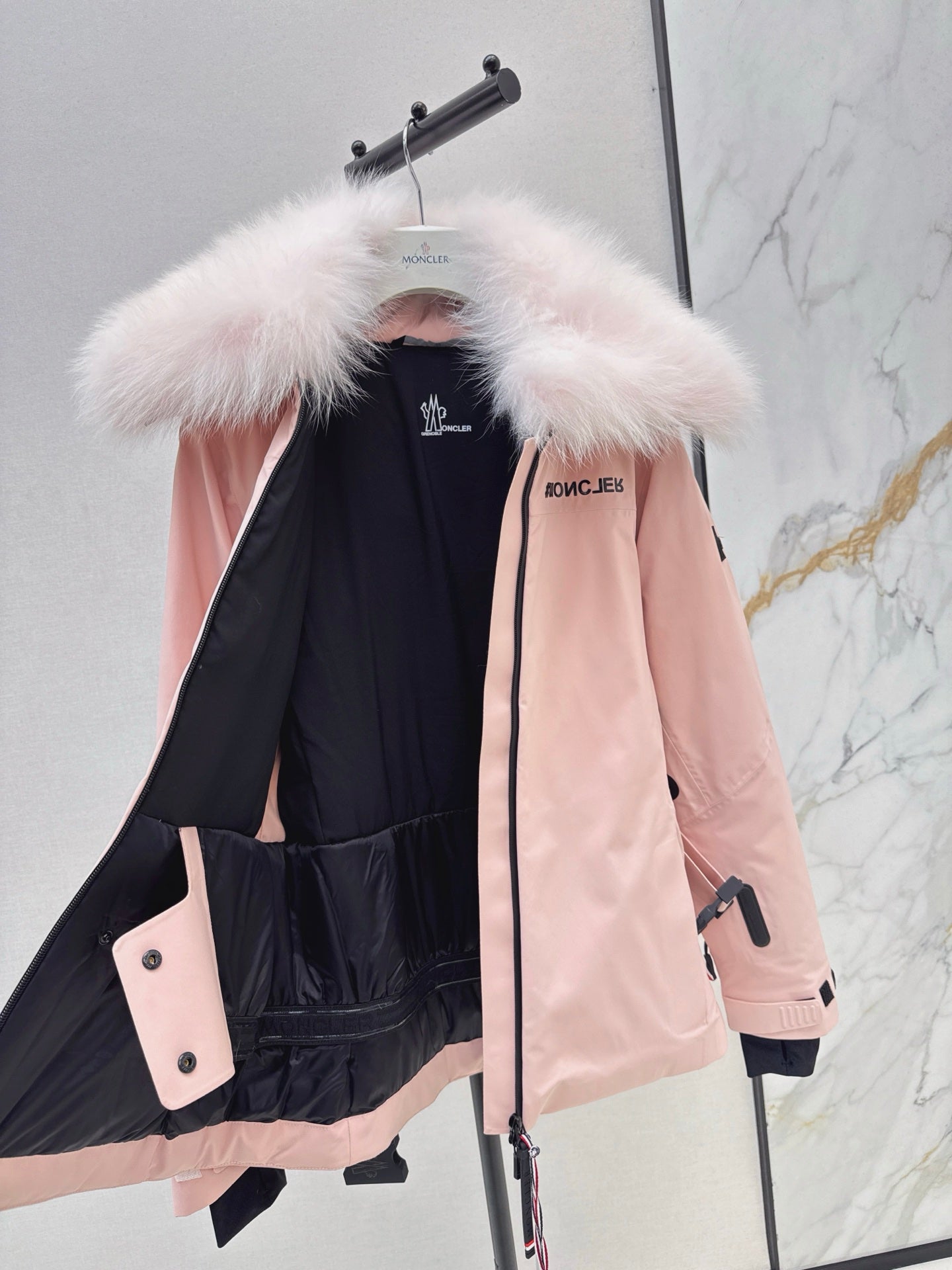 Mon 25 Short waist down ski jacket(WHITE/BLACK/PINK)
