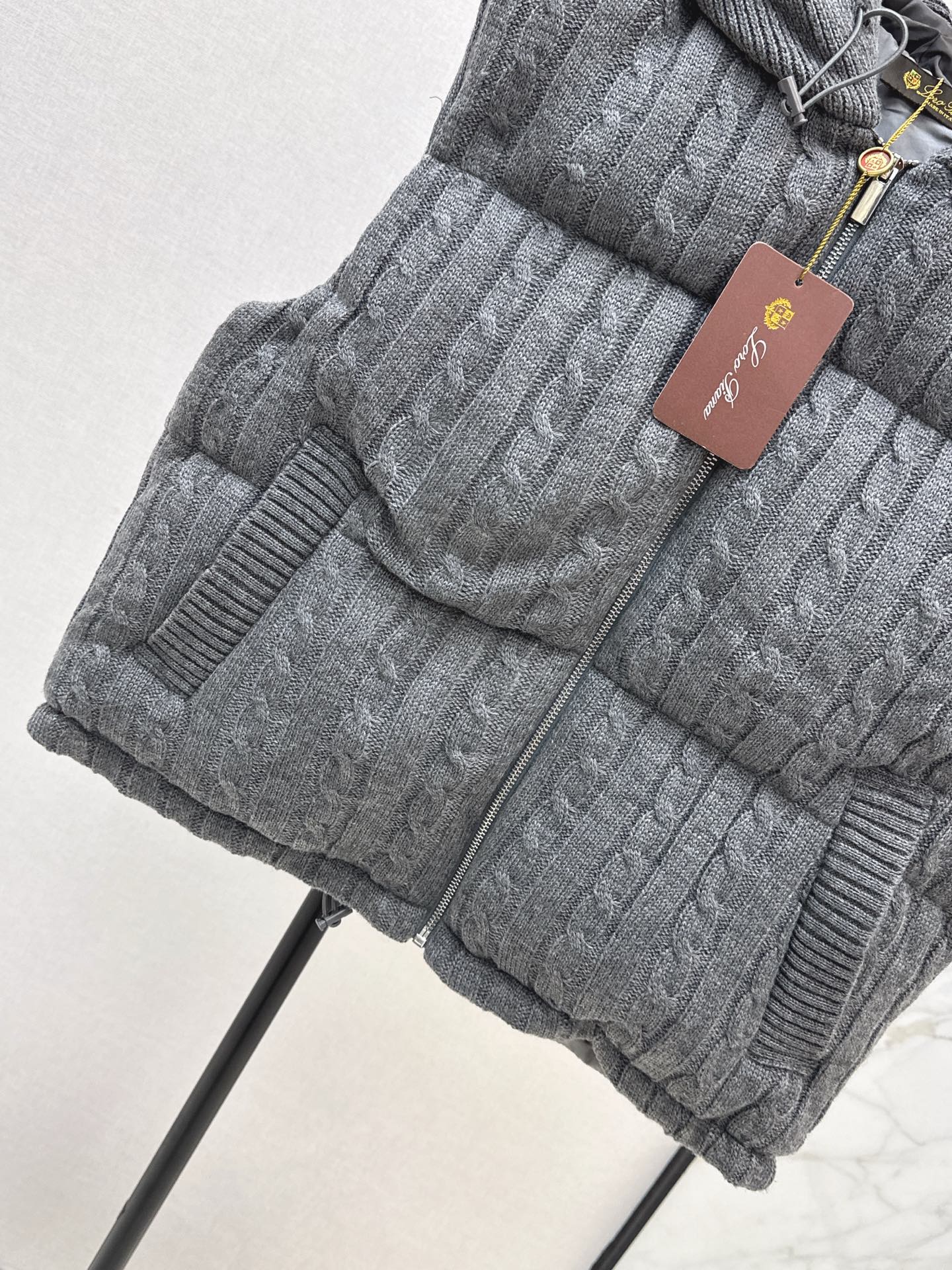 Lor 25 New Cable Knit Shell Down Vest Jacket(GRYA/BEIGI)