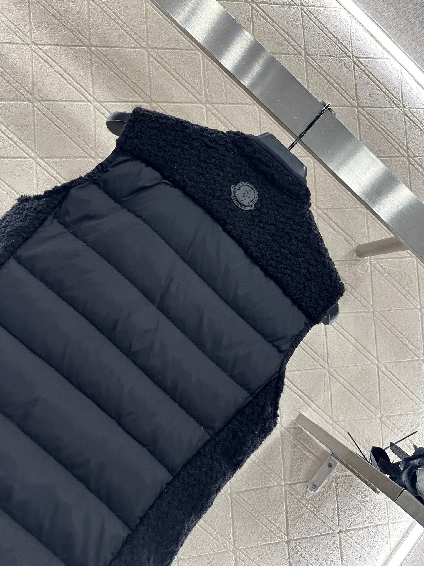Mon 25 Fur-lined Zippered Down Vest