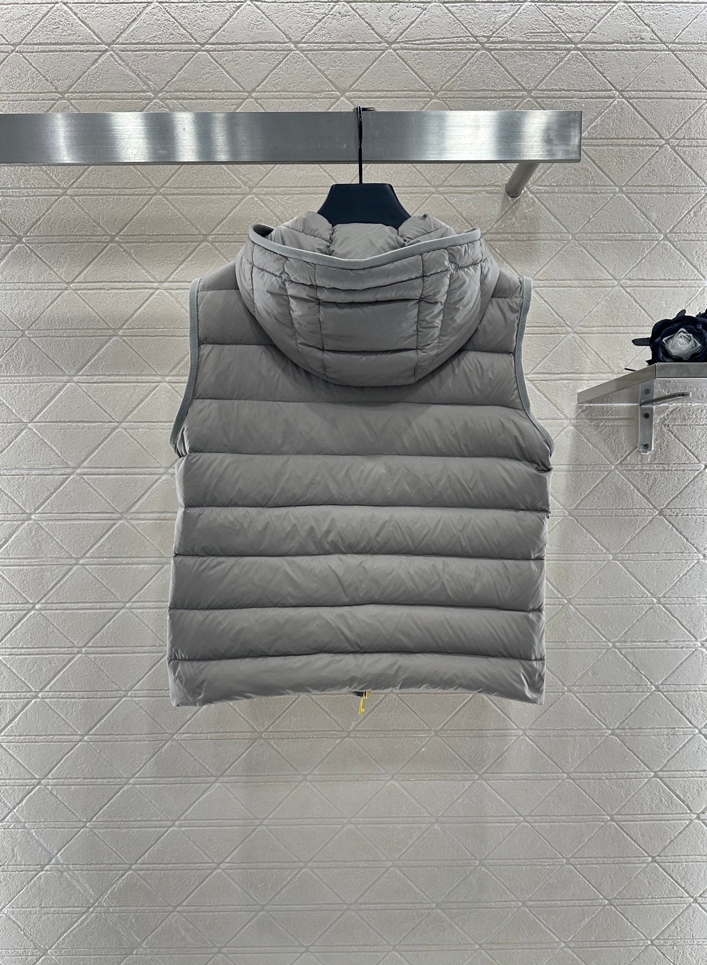 Mon 25 Two piece hooded down jacket set