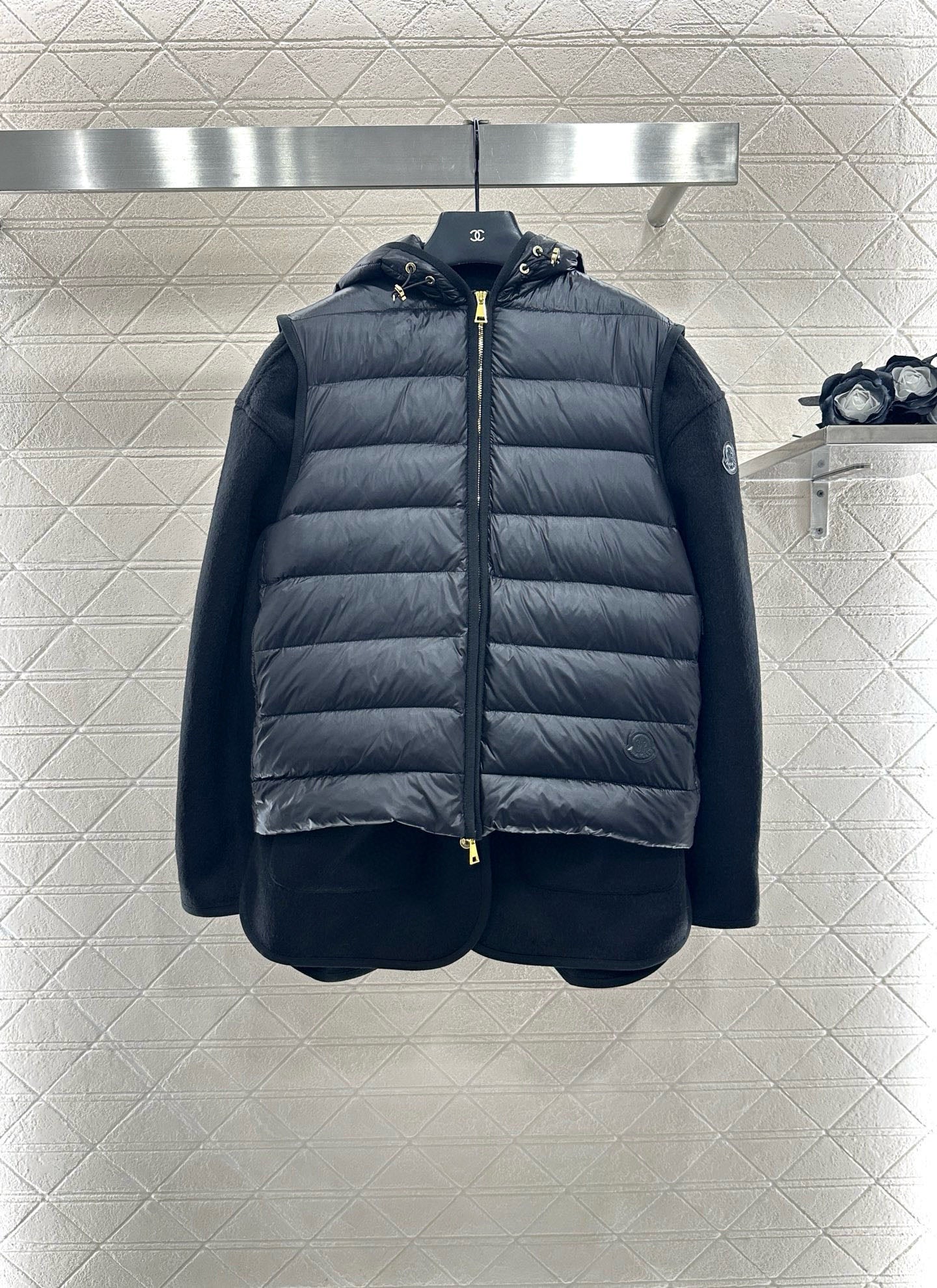 Mon 25 Two piece hooded down jacket set