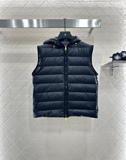 Mon 25 Two piece hooded down jacket set