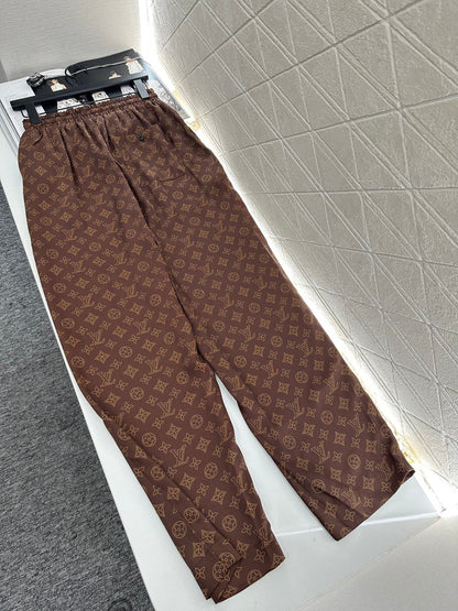 L 25 monogram full print pajamas set