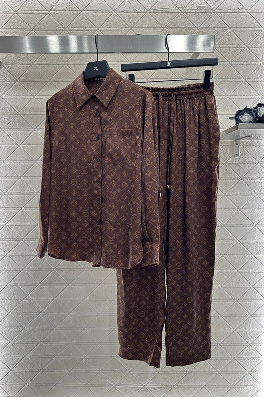 L 25 monogram full print pajamas set