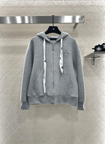 L 25 Hooded jacket and trousers set