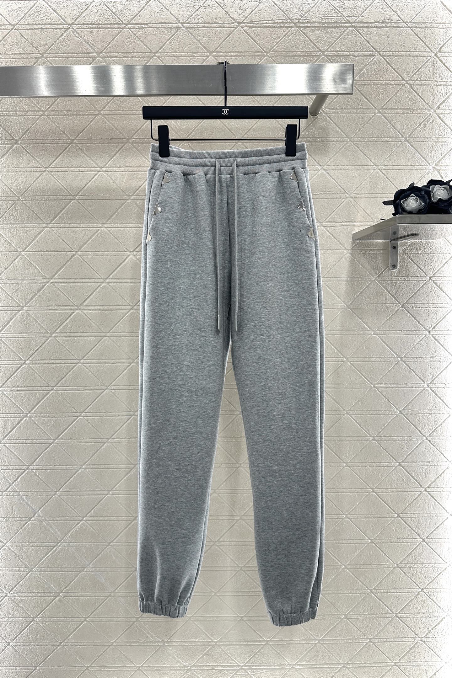 L 25 Hooded jacket and trousers set