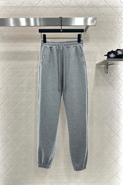 L 25 Hooded jacket and trousers set