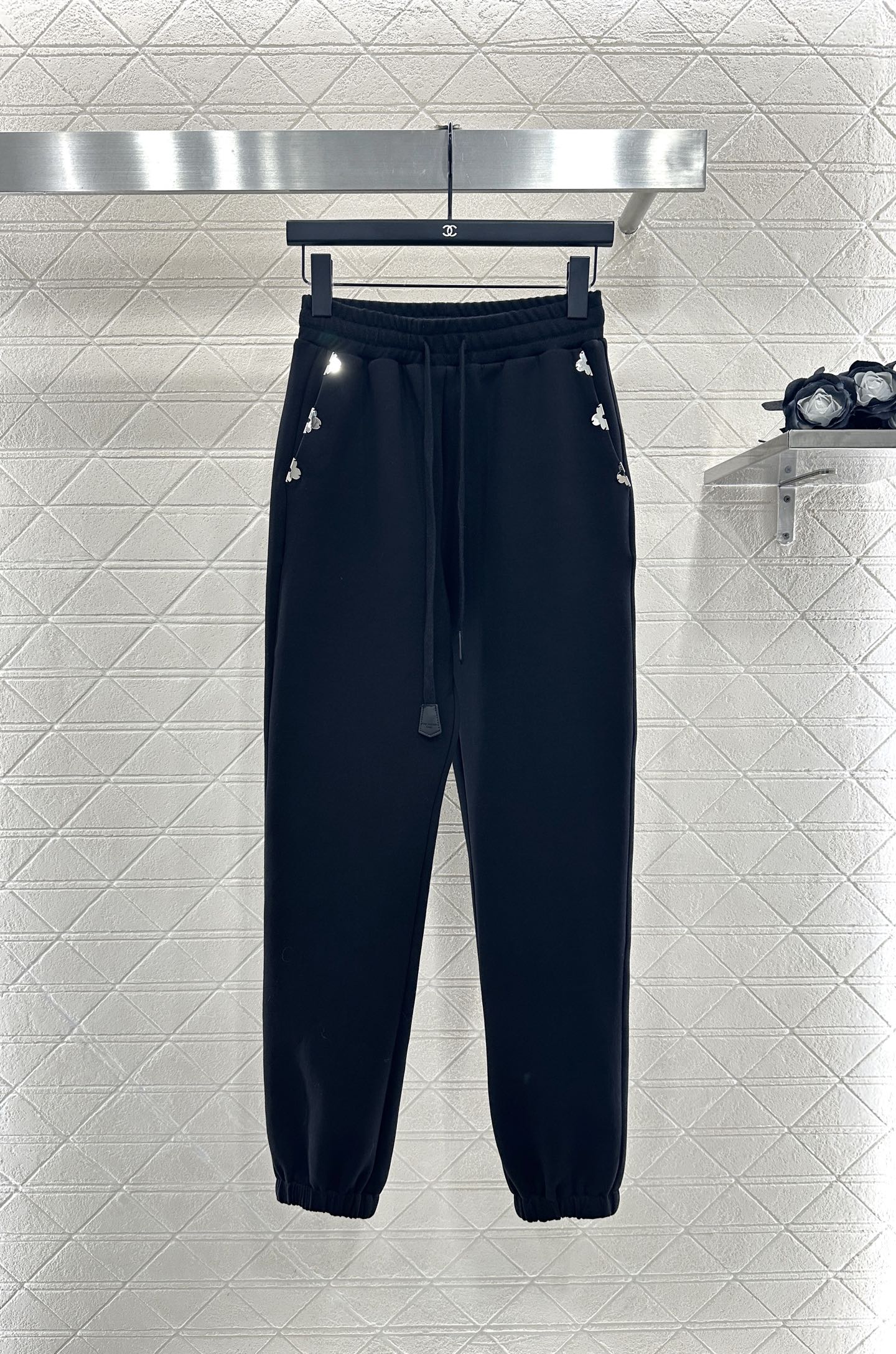 L 25 Hooded jacket and trousers set