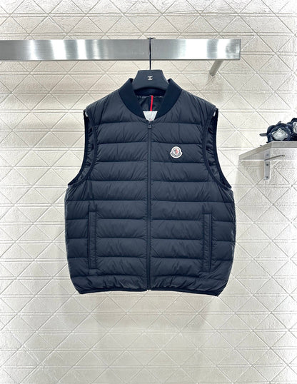 Mon 25 Rectangular embossed down jacket two-piece set