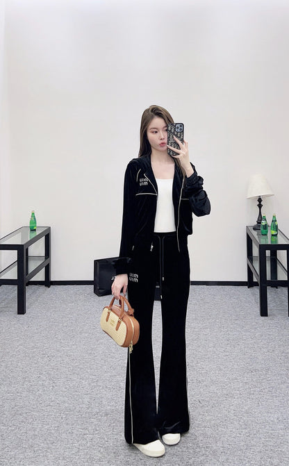 Mi 25 Velvet hooded jacket and wide-leg pants suit