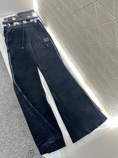 Mi 25 Velvet hooded jacket and wide-leg pants suit