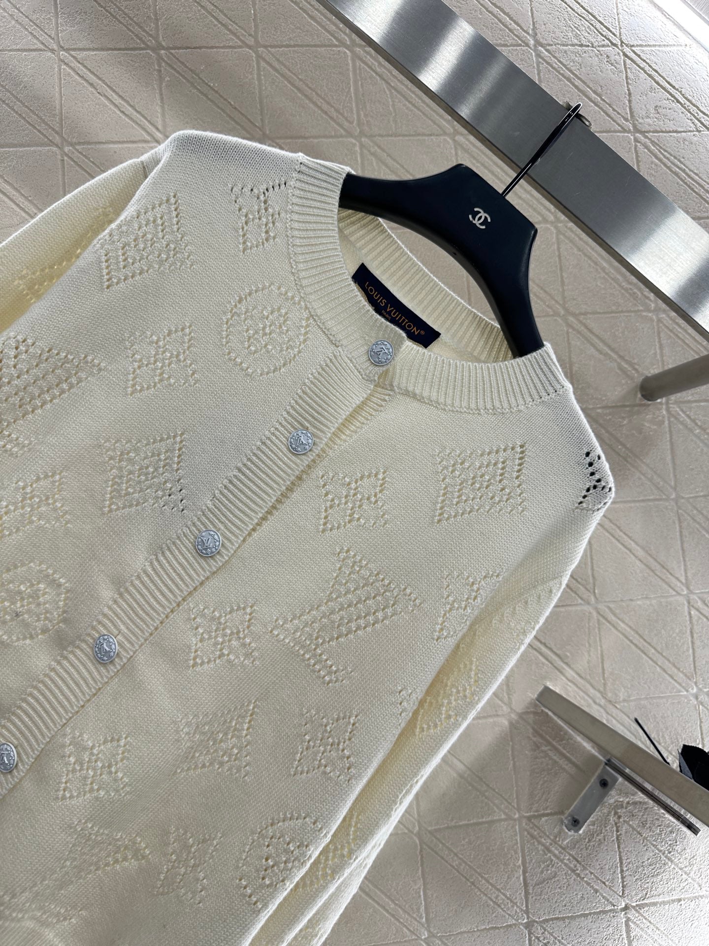 L 25 Openwork Knit Crew Neck Wool and Cashmere Cardigan