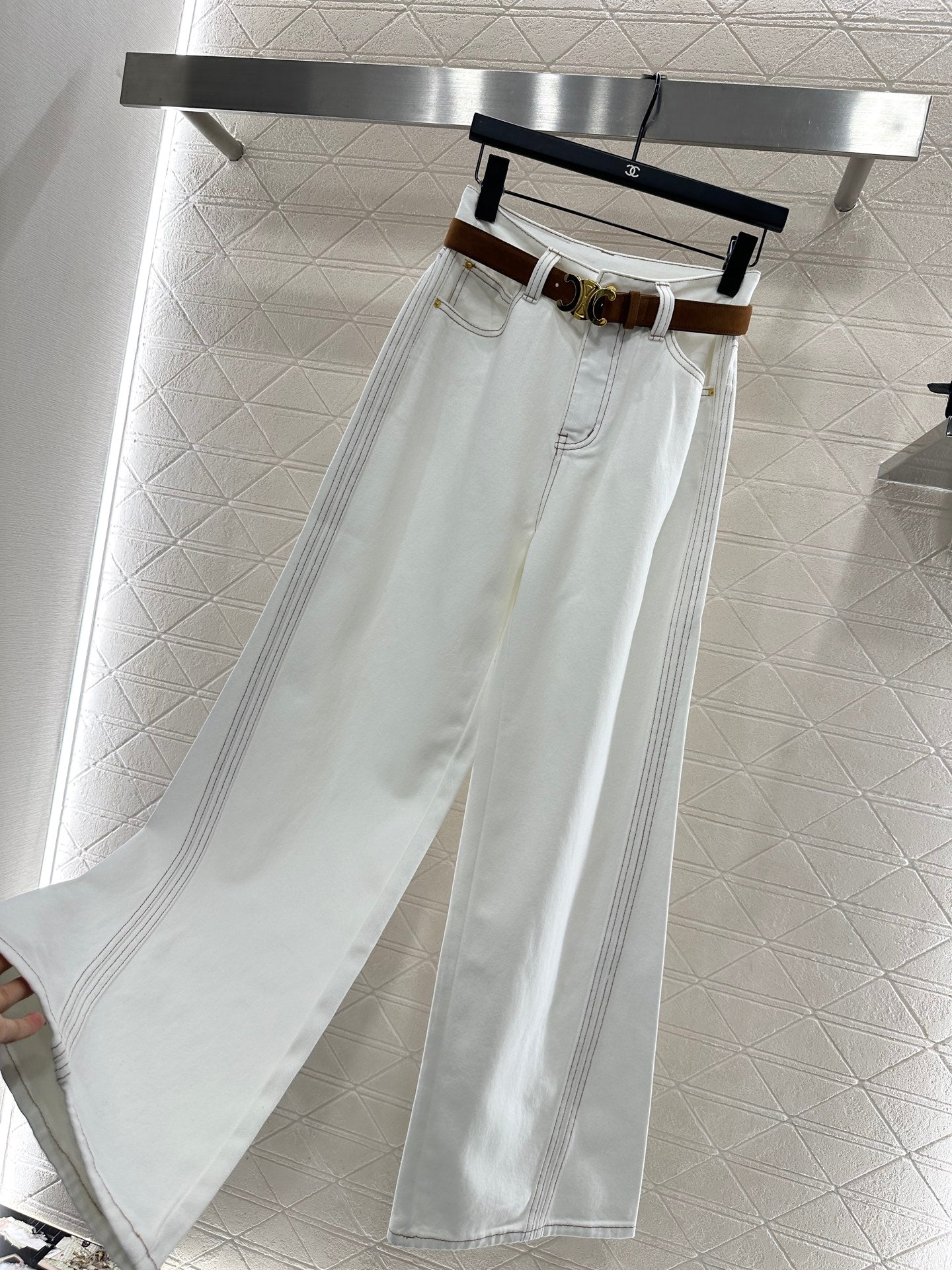Ce 25 Straight-leg waistband silhouette jeans