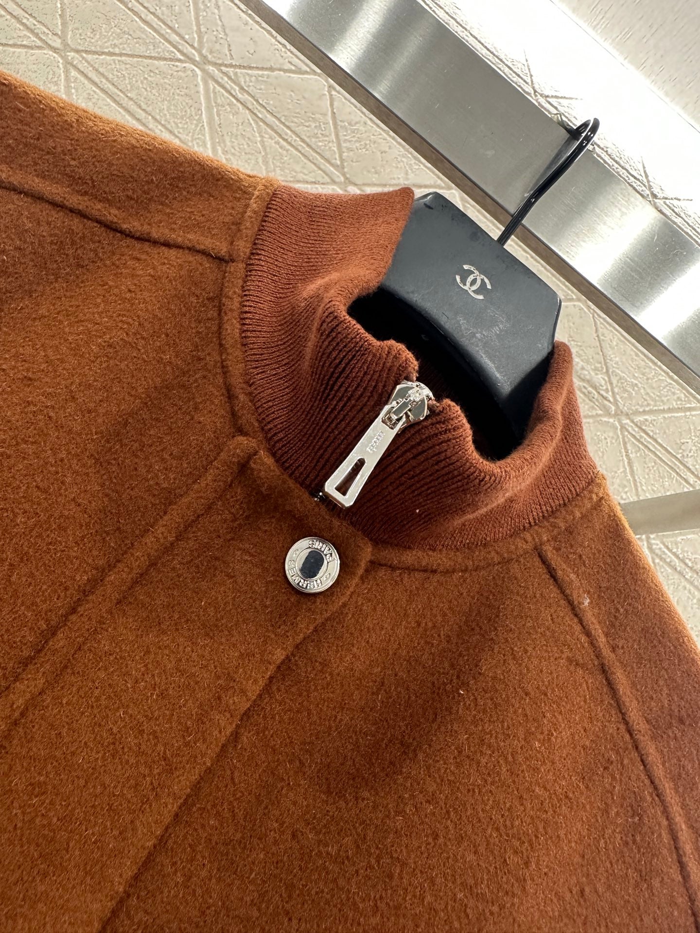 He 25 Cashmere pilot vest jacket