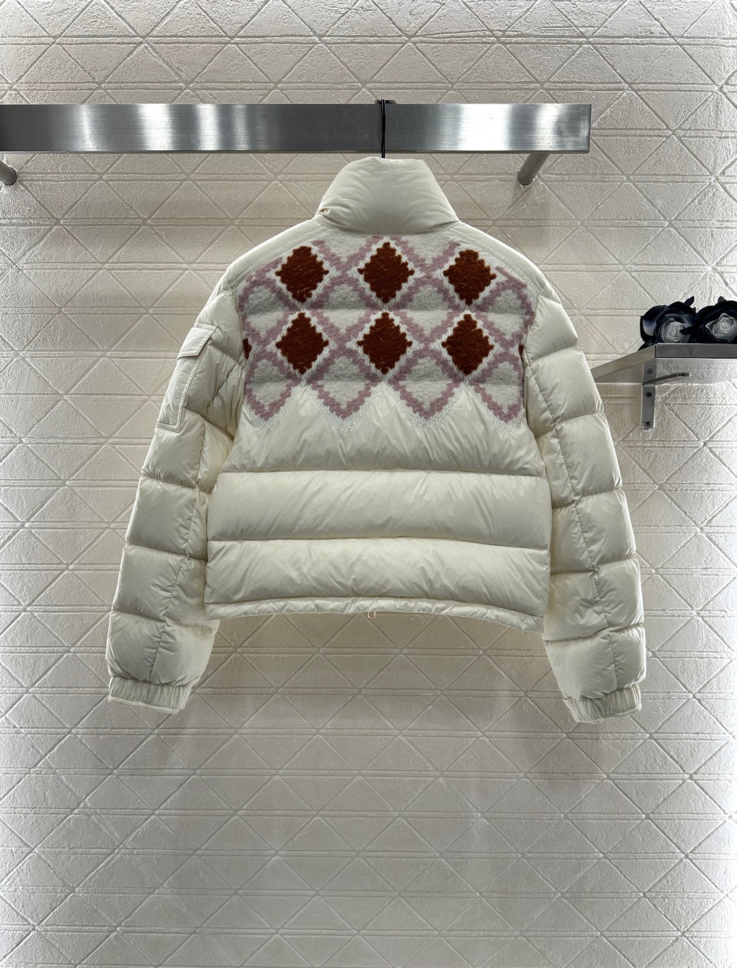 Mon 25 Diamond embroidery paneled down jacket