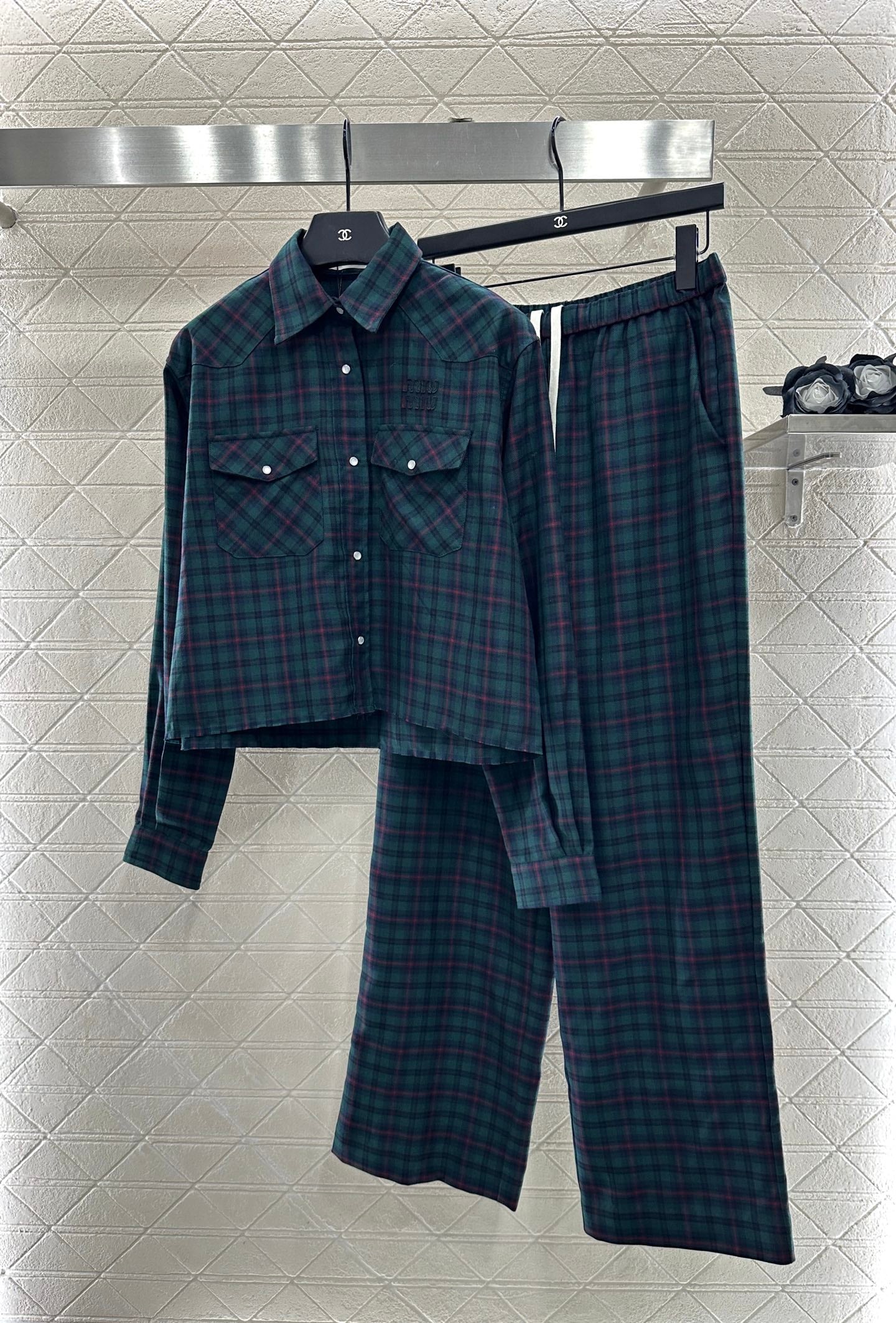 Mi 25 Collar plaid wool shirt and pants set
