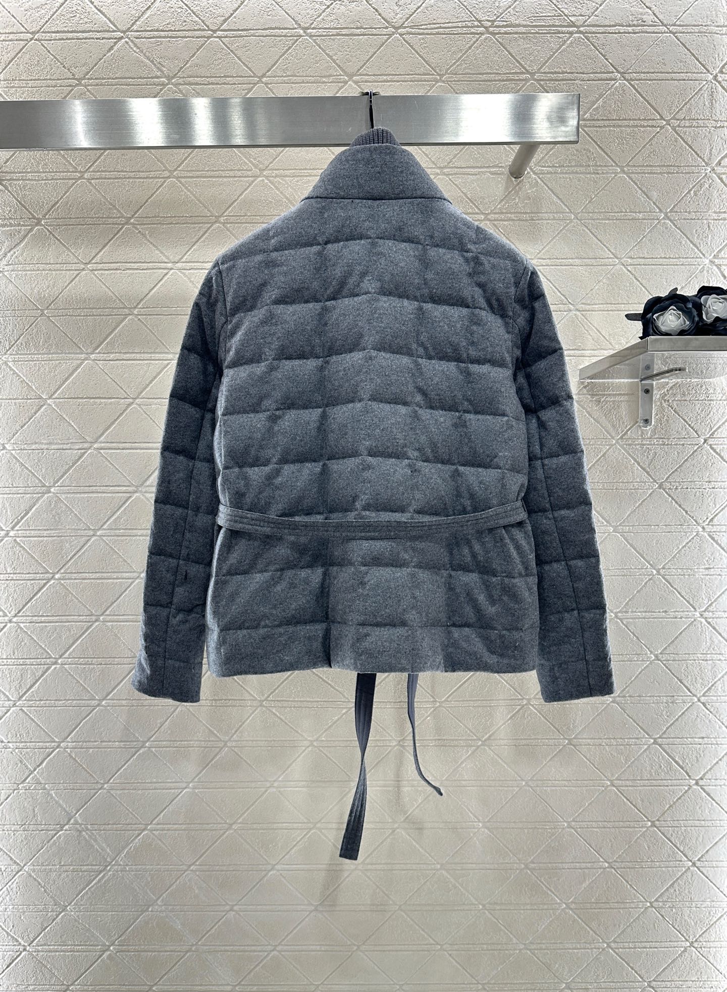 Mon 25 Wool high neck belt down jacket