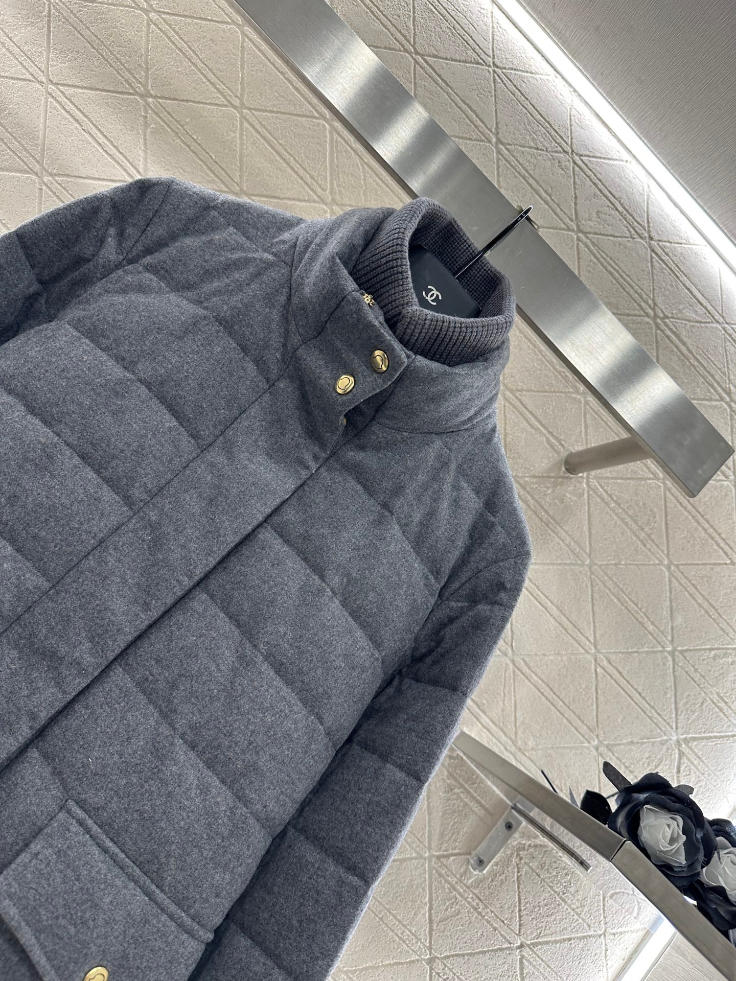Mon 25 Wool high neck belt down jacket